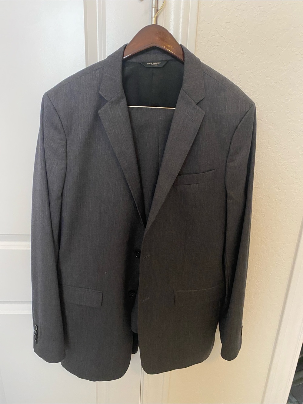 Men's Charcoal Gray Banana Republic Suit